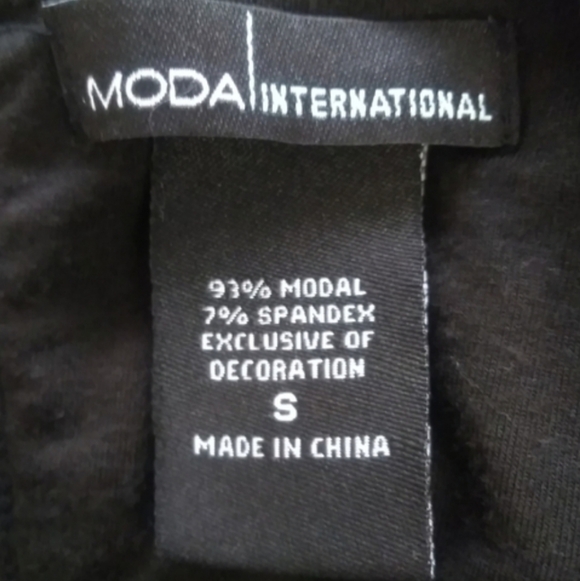 MODA INTERNATIONAL Elegant Black Sleeveless Top Rhinestone Embellished Keyhole - Picture 7 of 8